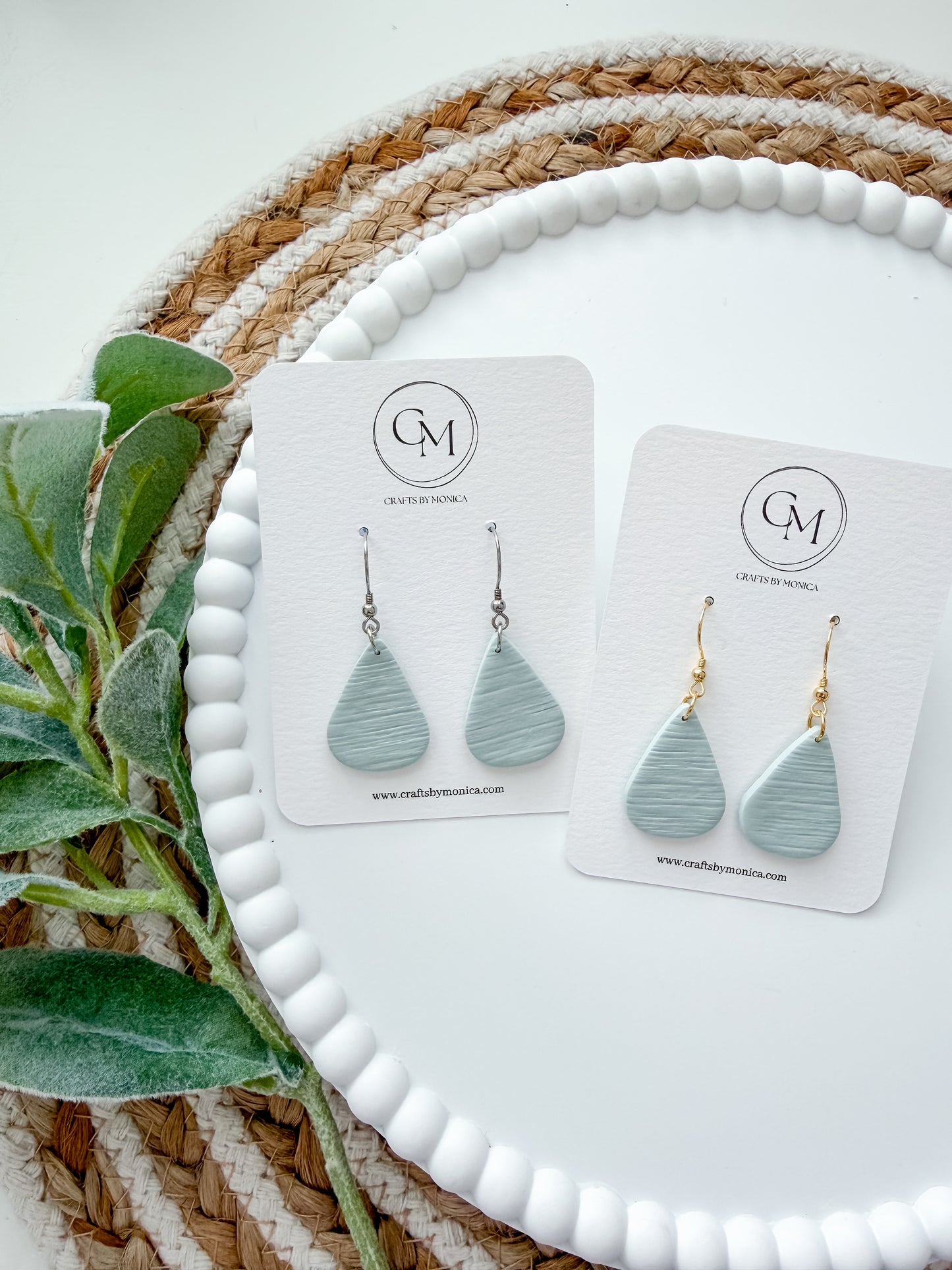 Teardrops (2 sizes available)