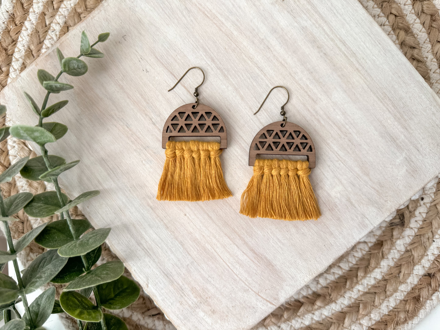 Cutout Shape Macramé
