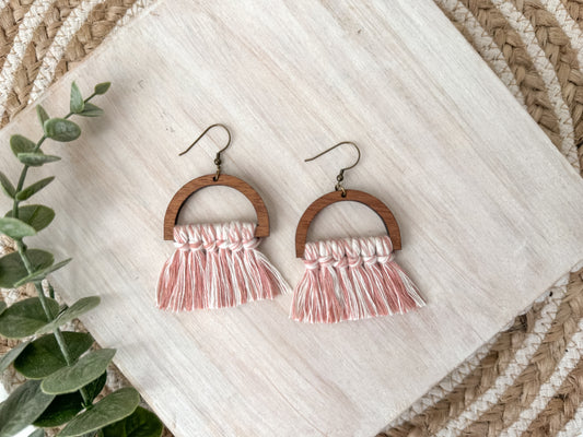 Macramé Arch (multiple colors available)