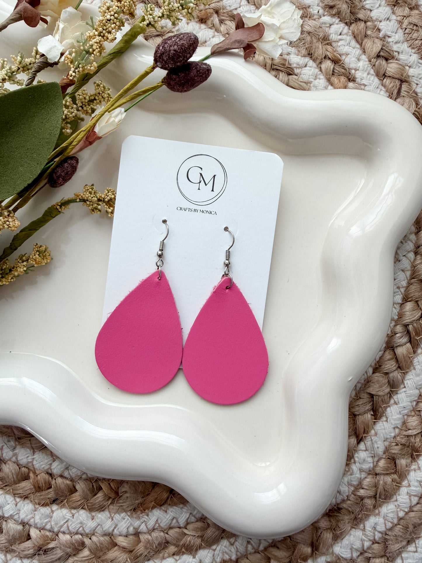 Avery (multiple colors available)