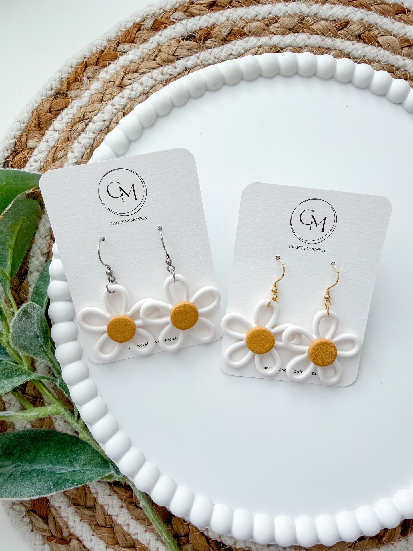 Hollow Daisy Dangles